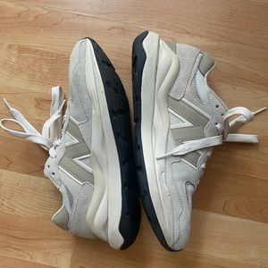 New Balance 57/40 in Taupe, size 9